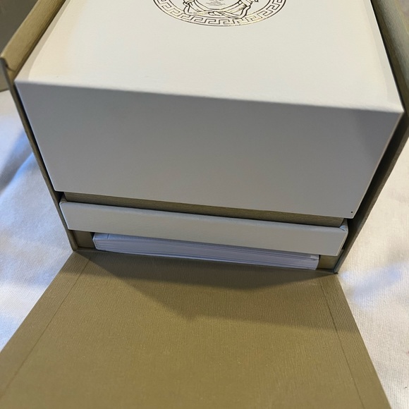 Authentic Versace watch - Picture 8 of 13